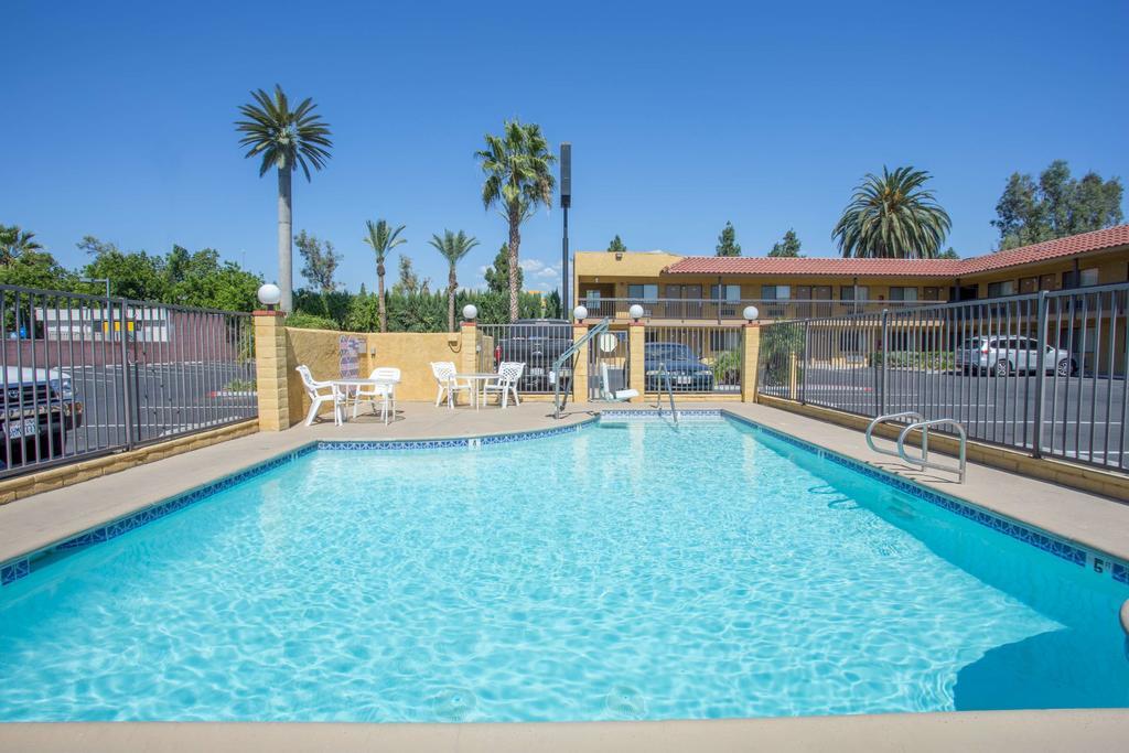 Motel Seville - Airport/chino 2*